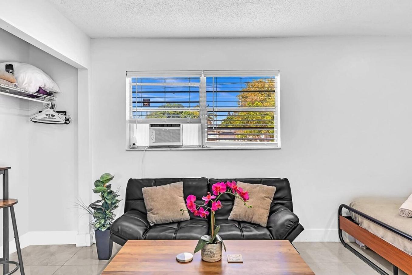 New 2 Bed Studio Close To Beach & Casino Ha04 Hollywood Exterior photo